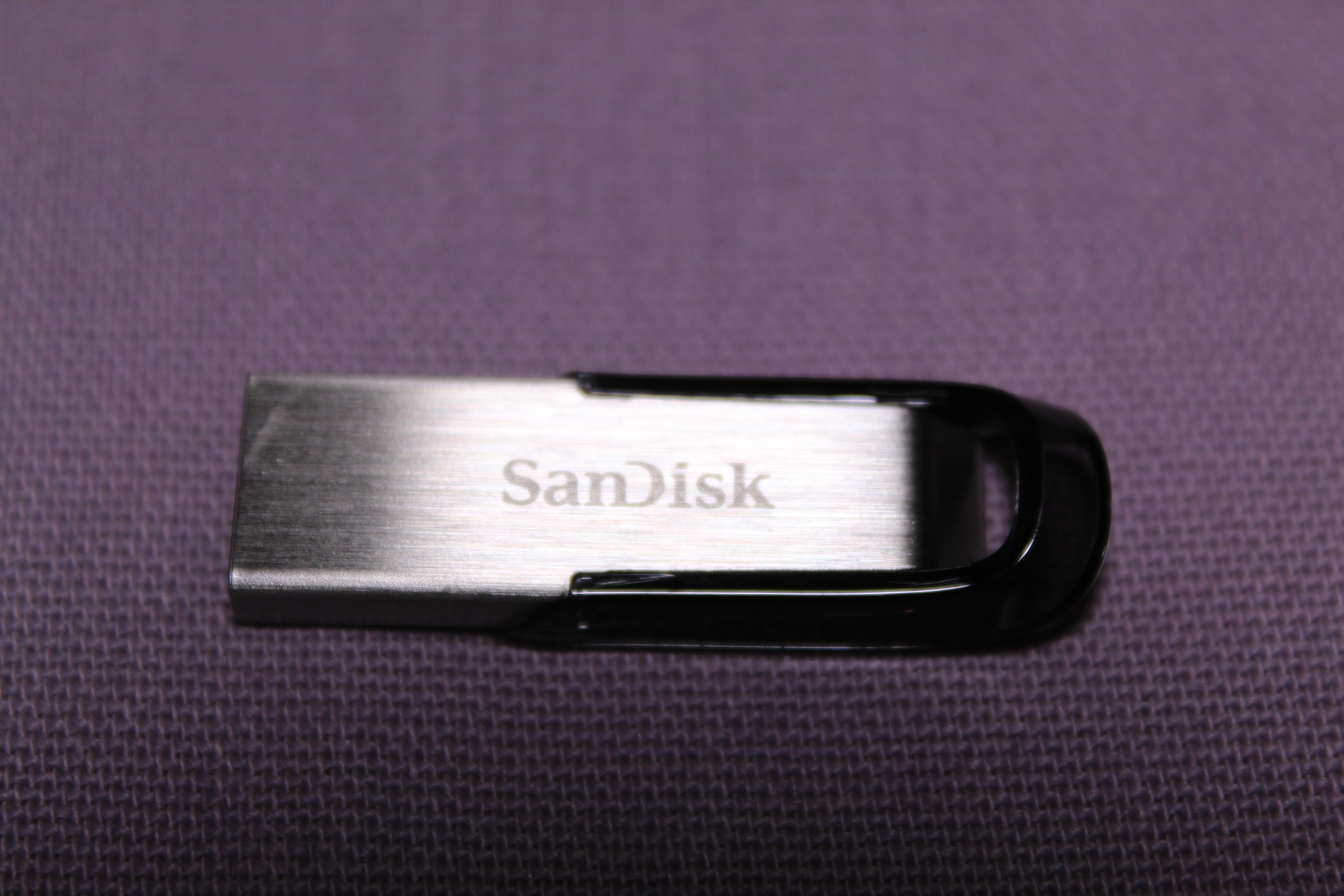 SanDisk Ultra Flair 128GB USB Drive — Exact listing linked · verify selected variant