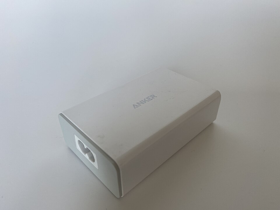 Anker PowerPort 40W — Five-port USB-A generation